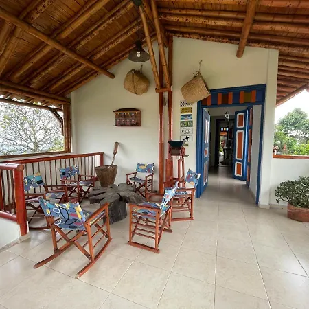 Hospedaje Mandarinos Filandia Exterior foto